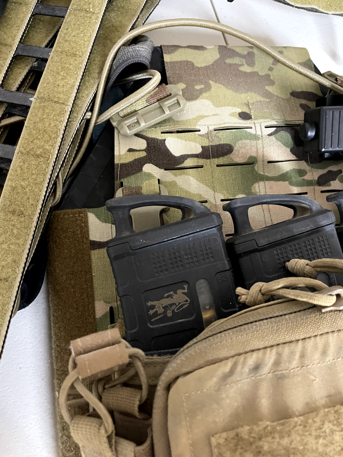 best plate carrier, best armor carrier, plate carrier with mag pouches